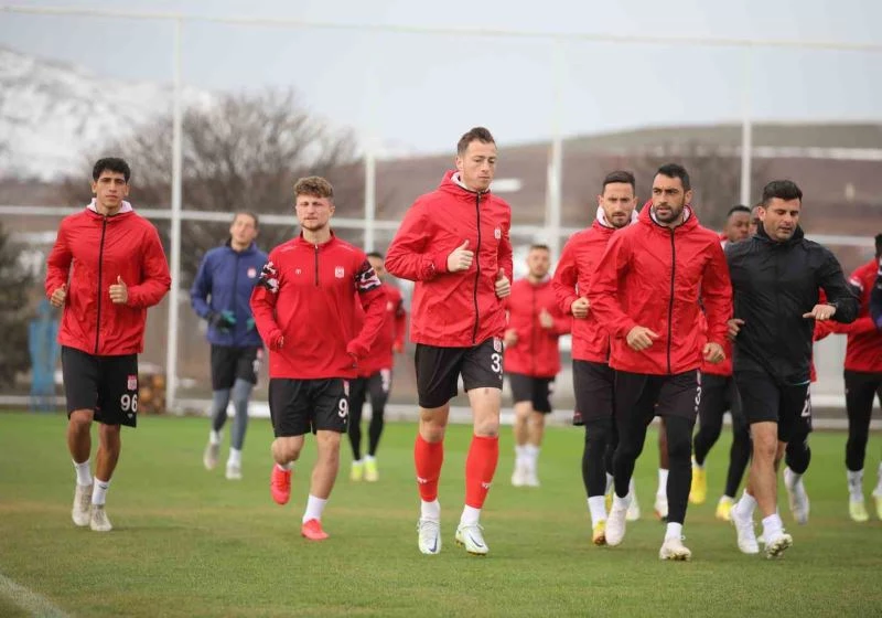 Sivasspor, Fatih Karagümrük maçının taktiğini çalıştı
