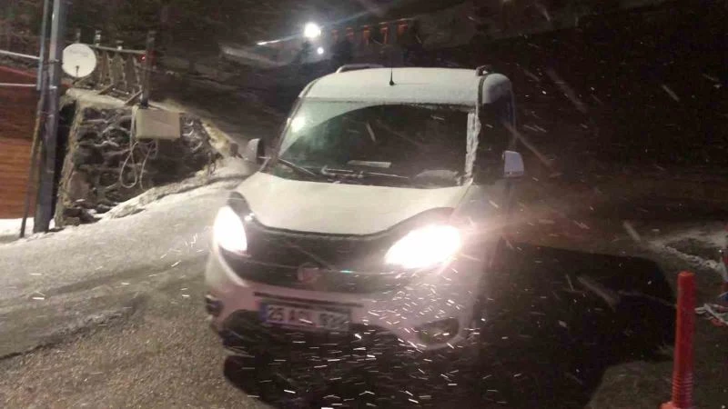 Palandöken’de kar ve tipi etkili oldu
