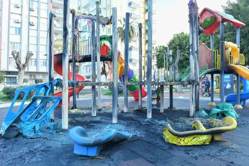 Mersin’de çocuk oyun gruplarına çirkin saldırı
