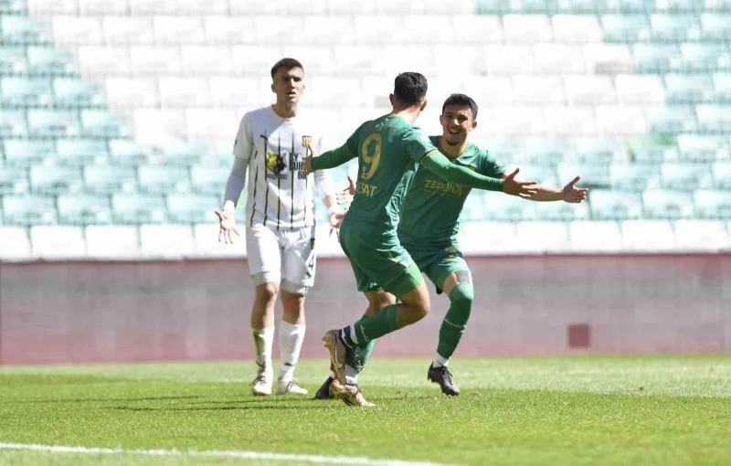 TFF 2. Lig: Bursaspor: 3 - Bayburt Özel İdare Spor: 1

