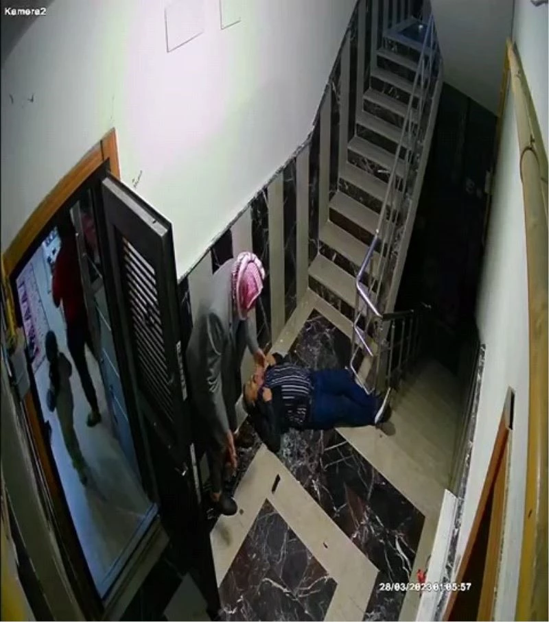 Muhtarın vurulma anı kamerada
