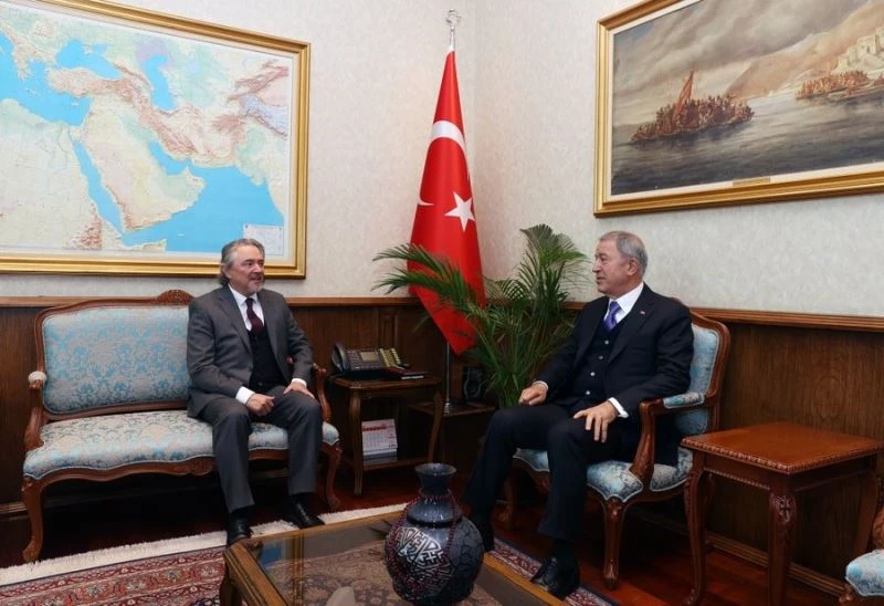 Bakan Akar, yeni görevine atanan Büyükelçi Öztürk’ü kabul etti
