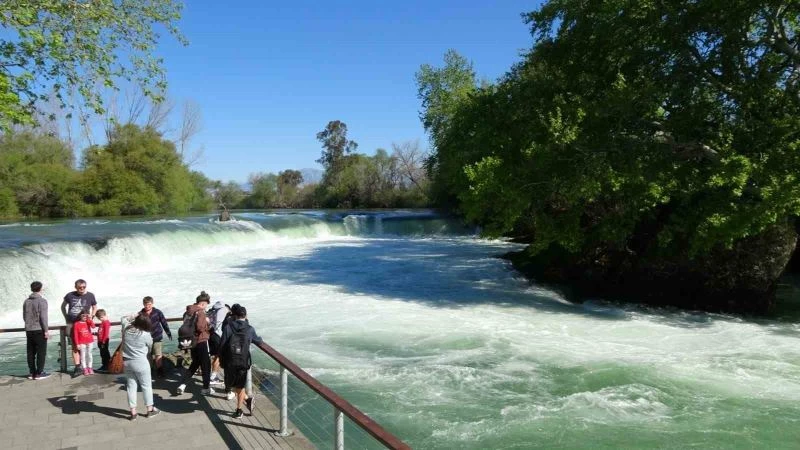 Manavgat Şelalesi Konaklamasız Orman Parkı işletmesi ihaleye çıkıyor
