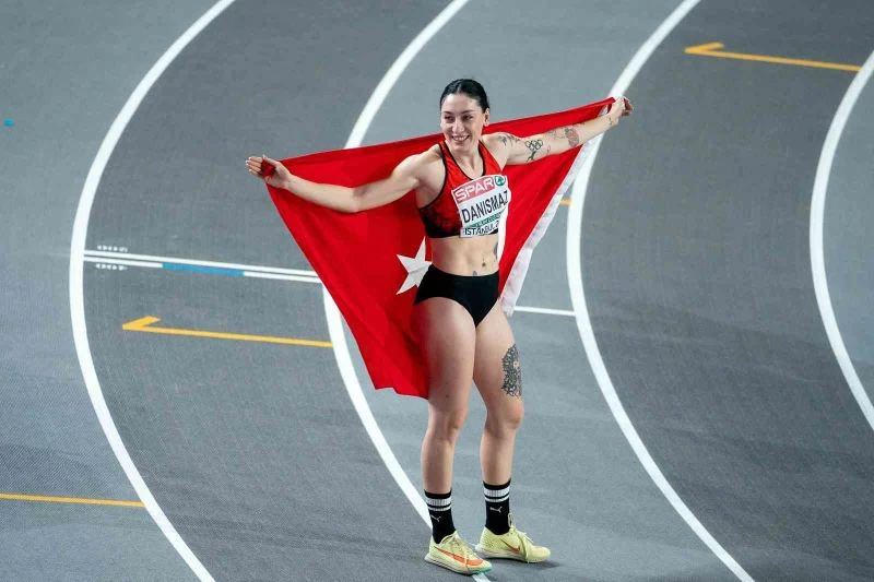 Tuğba Danışmaz, Türkiye rekoruyla altın madalya kazandı
