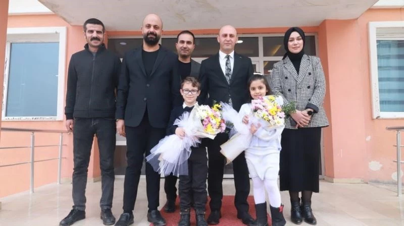 Kaymakam Ekinci, depremzede öğrencileri ziyaret etti
