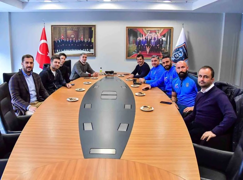 Stefan Kuntz’dan, Başakşehir’e ziyaret
