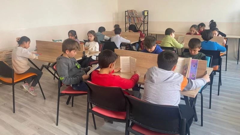 Hisarcık Cumhuriyet İlkokulu Kütüphanesi’nin işlevselliği arttırıldı
