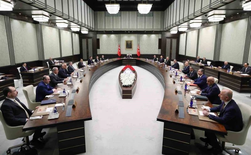 Cumhurbaşkanlığı Kabinesi, Cumhurbaşkanı Recep Tayyip Erdoğan başkanlığında Beştepe’de toplandı.
