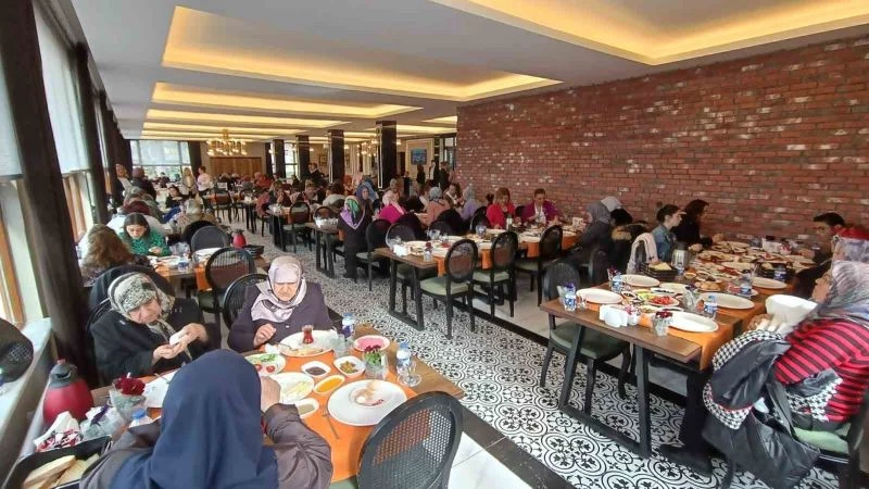 Depremzede kadınlar yaşadıkları felaketi anlattı
