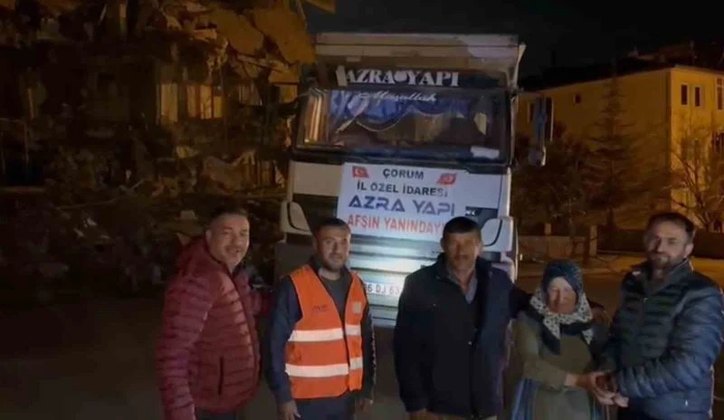 Enkazda altınları bulundu, sevinçle koşarken bayıldı
