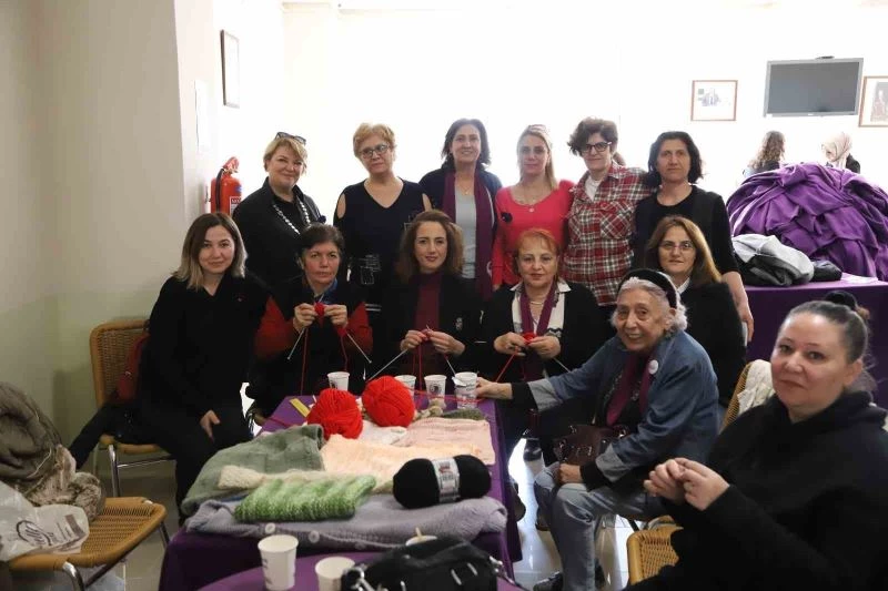 Kartallı kadınlardan 8 Mart’ta depremzedeler için yürekleri ısıtan etkinlik
