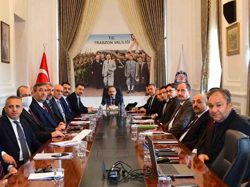 Trabzon şehre gelen depremzedelere iş olanağı sağlamak için harekete geçti
