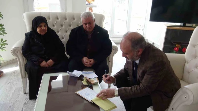 Gurbetçi aileden depremzedelere anlamlı bağış
