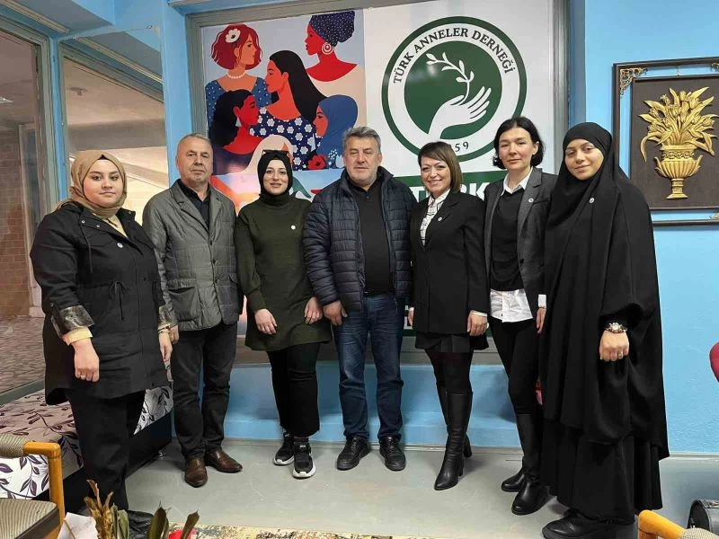 Alaplı Türk Anneler Derneği’nden 150 adet yardım kolisi
