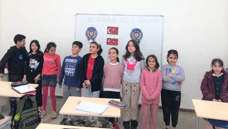 Bilgievi öğrencileri ’Polis Haftası’nı kutladı
