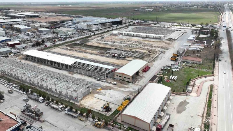 Larende esnaflarının taşınacağı yeni iş yerleri hızla yükseliyor
