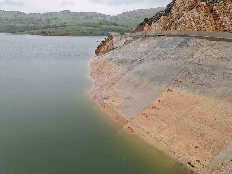 Yağışlar Ergani’deki sulama göletinin su seviyesini yükselti
