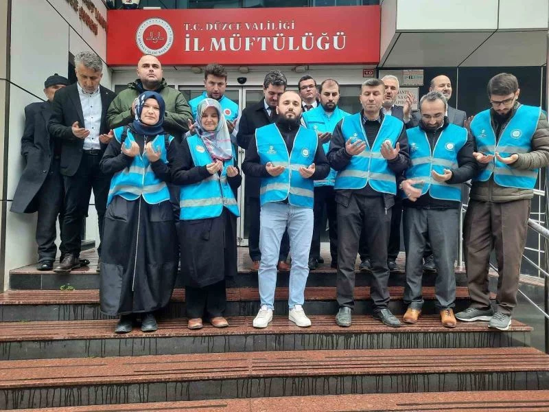 Deprem bölgesine bir ekip daha
