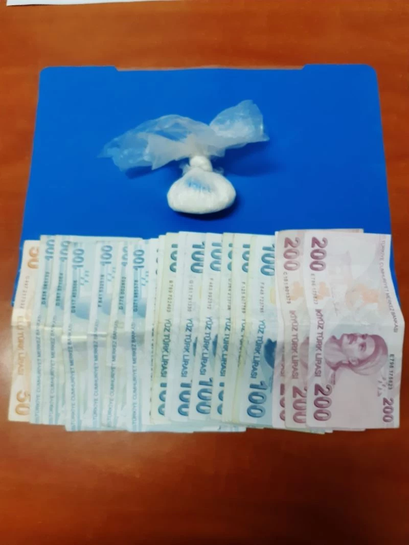 Jandarma ekipleri torbacılara geçit vermiyor
