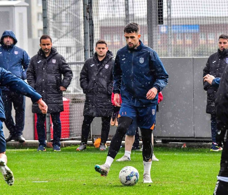 Medipol Başakşehir, İstanbulspor maçı hazırlıklarını sürdürdü
