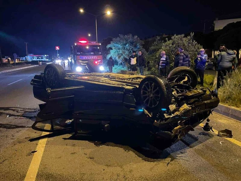 Sürücüsünün direksiyon hakimiyetini kaybettiği otomobil takla attı
