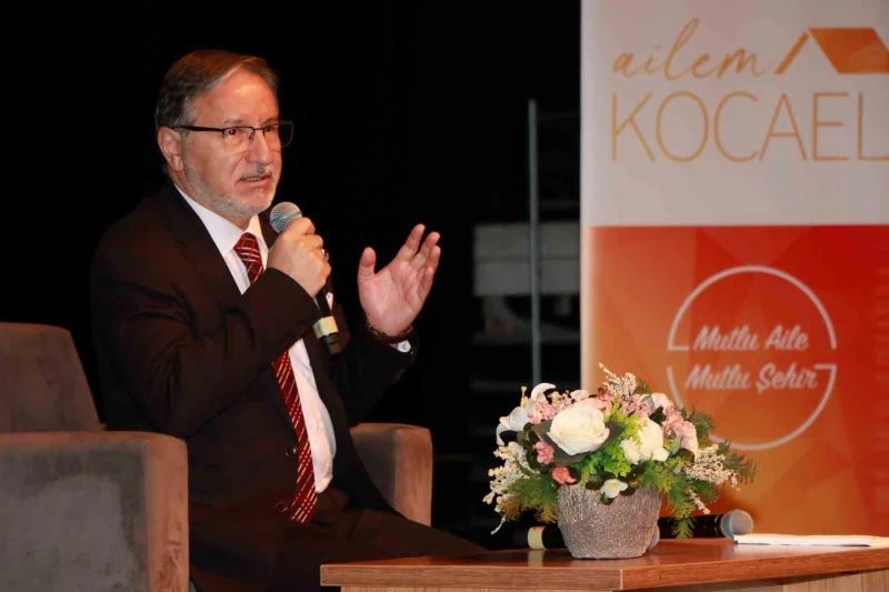 Prof. Dr. Mustafa Karataş: 