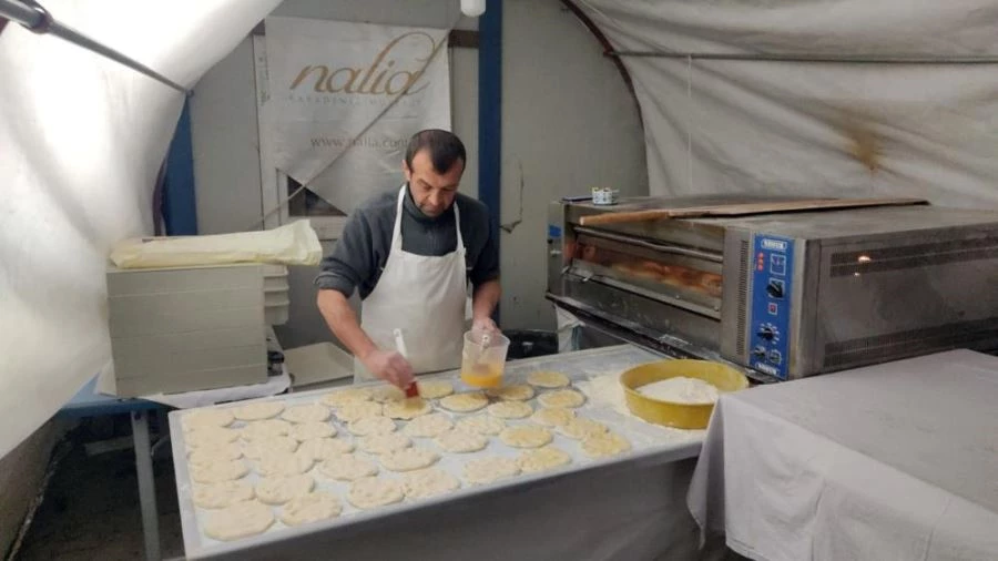 Gönlü el vermedi, Rize’de ki fırınını deprem bölgesine taşıdı