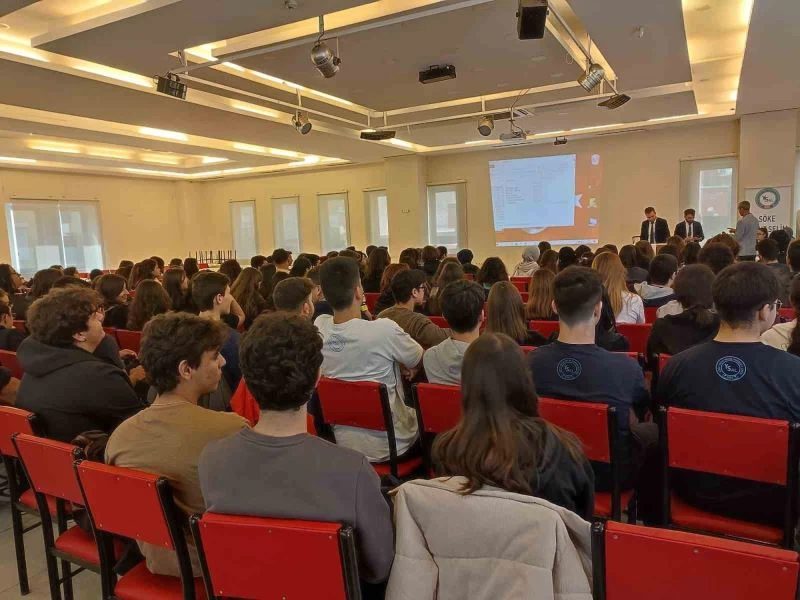 Jandarmadan öğrencilere ‘güvenli internet kullanımı’ bilgilendirmesi
