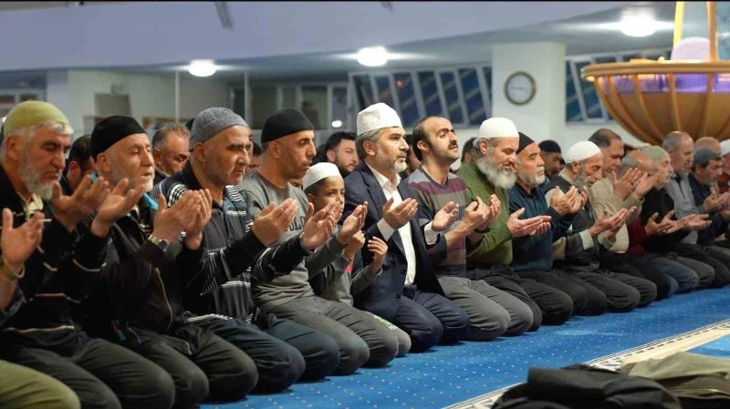 Erzincan’da Ramazan ayında camiler dolup taşıyor
