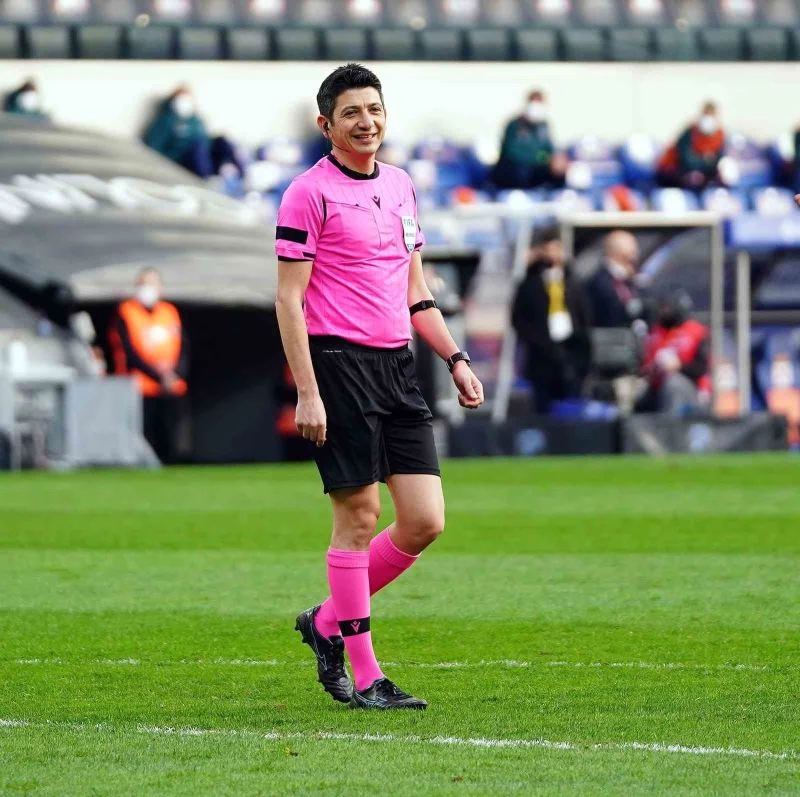 Giresunspor - Sivasspor maçında Yaşar Kemal Uğurlu düdük çalacak
