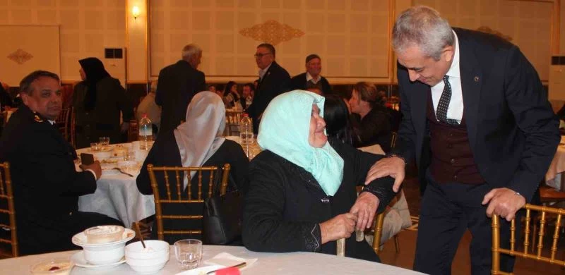 Şehit yakınları ve gaziler iftarda buluştu