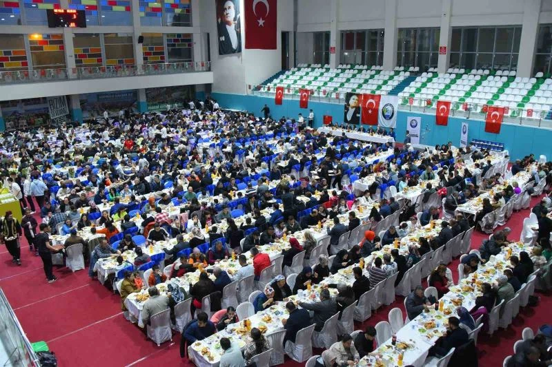 Başkan Kayda, belediye personeli ile iftar yaptı
