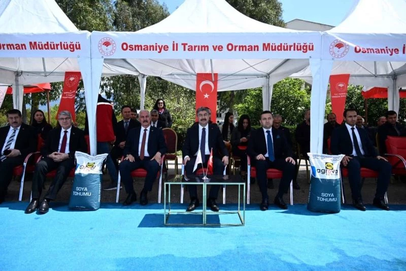 Osmaniye’de depremzede çiftçilere soya tohumu desteği