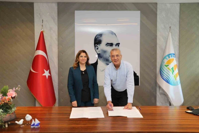 Taş Mektep için protokol imzalandı
