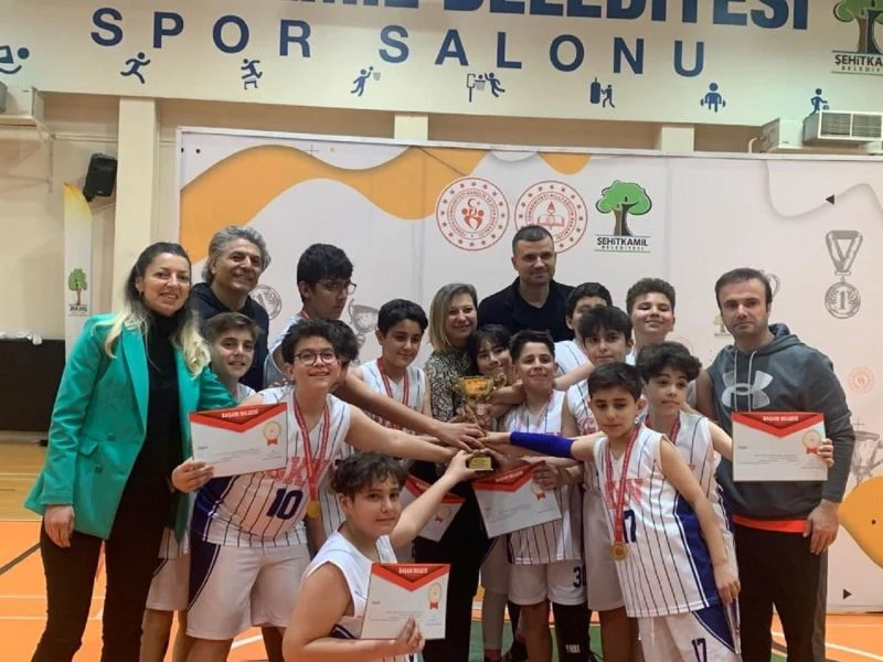 Namağlup şampiyon oldular
