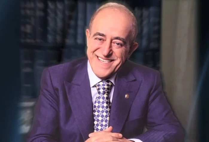 Sakıp Sabancı KİMDİR?