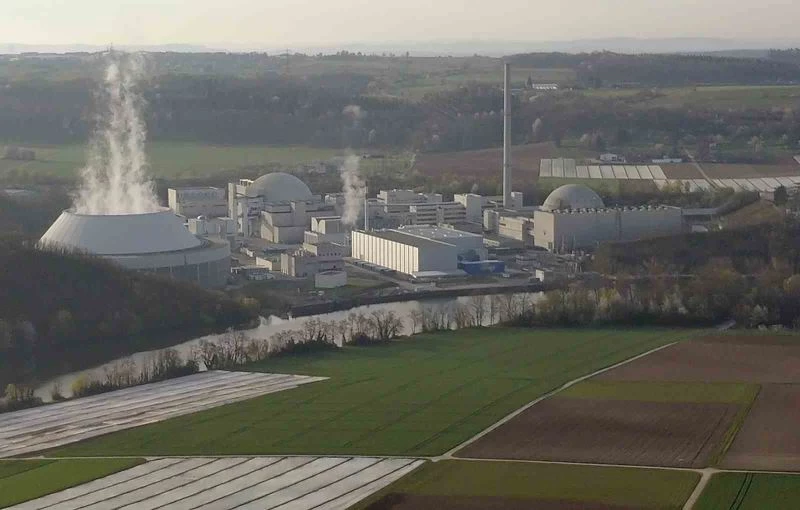 Almanya’da nükleer enerji dönemi sona erdi: 3 santralde reaktörler kapatıldı
