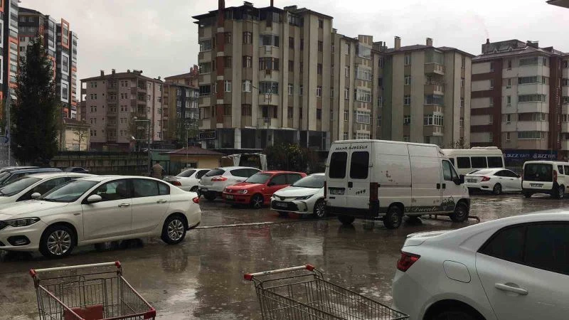 Meteorolojinin uyardığı Kastamonu’da sağanak yağış etkili oldu
