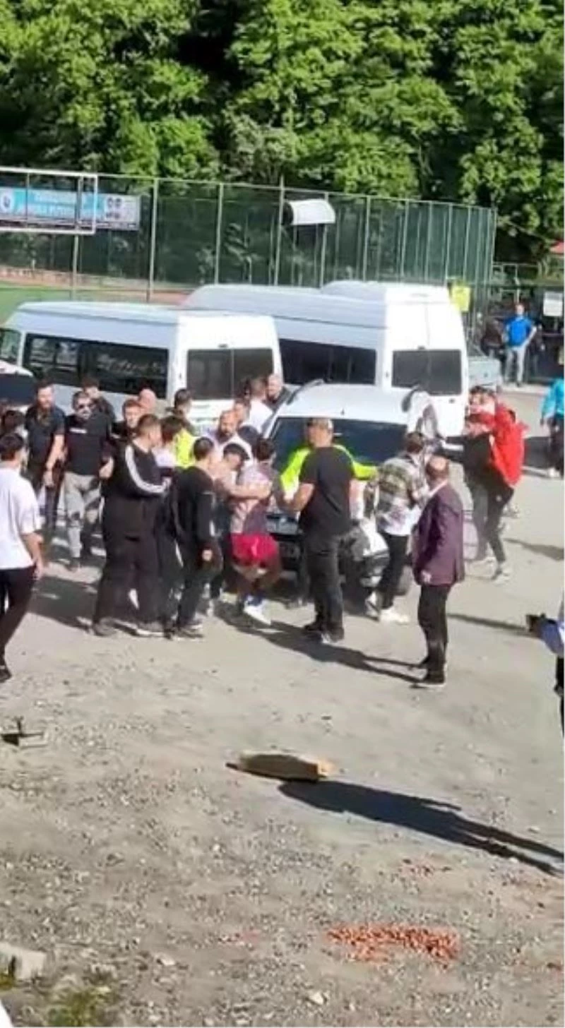 Amatör maçta kavga çıktı, polis tarafları havaya ateş ederek ayırdı
