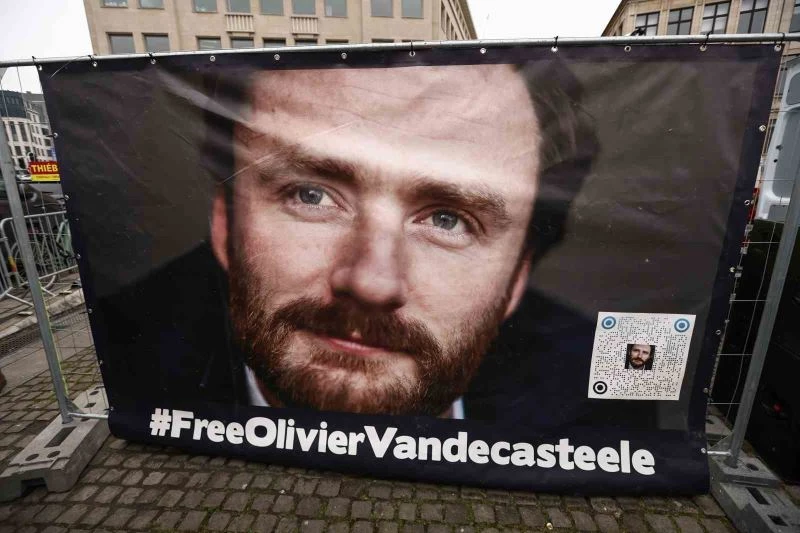 Belçika’dan, tutuklu Vandecasteele’nin iadesi için İran’a başvuru
