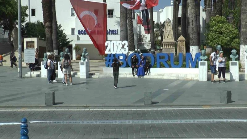 Bodrum’da oteller dolmaya, trafik yoğunlaşmaya başladı
