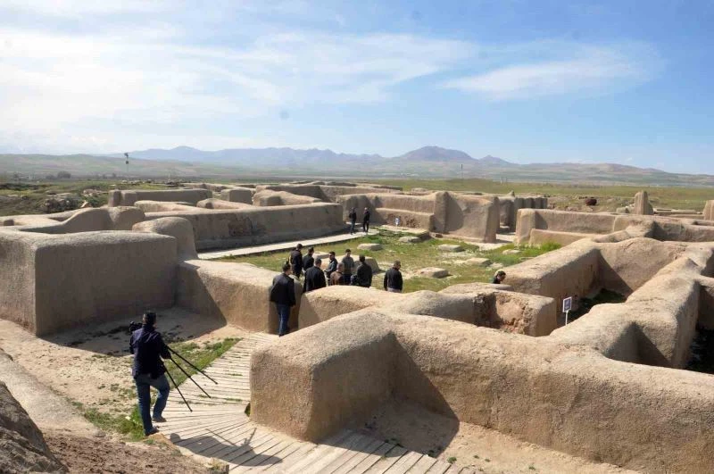 İran’ın antik şehri: Hasanlu Tepesi
