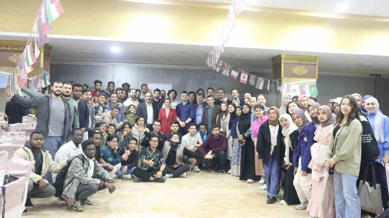 Eskişehir’de 200 yabancı öğrenci iftar yemeğinde bir araya geldi
