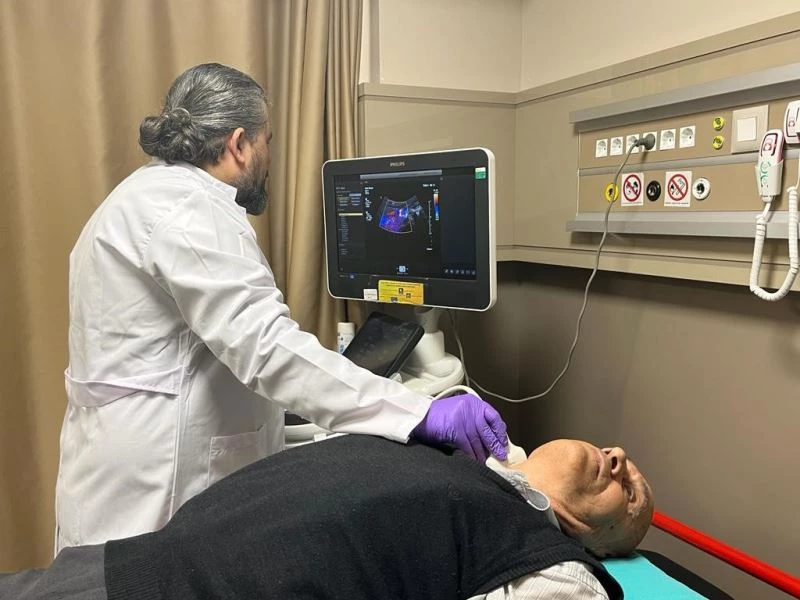 Yaşlı adam, şah damarına yapılan anjiyografiyle sağlığına kavuştu
