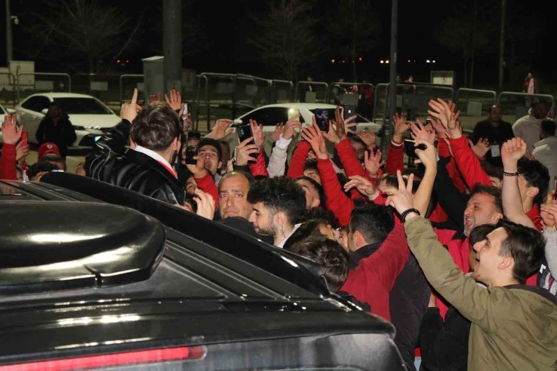 Sefo Samsunspor taraftarına üçlü çektirdi
