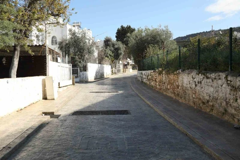 Her yağmurda sel olan dere sokak yeniden düzenlendi
