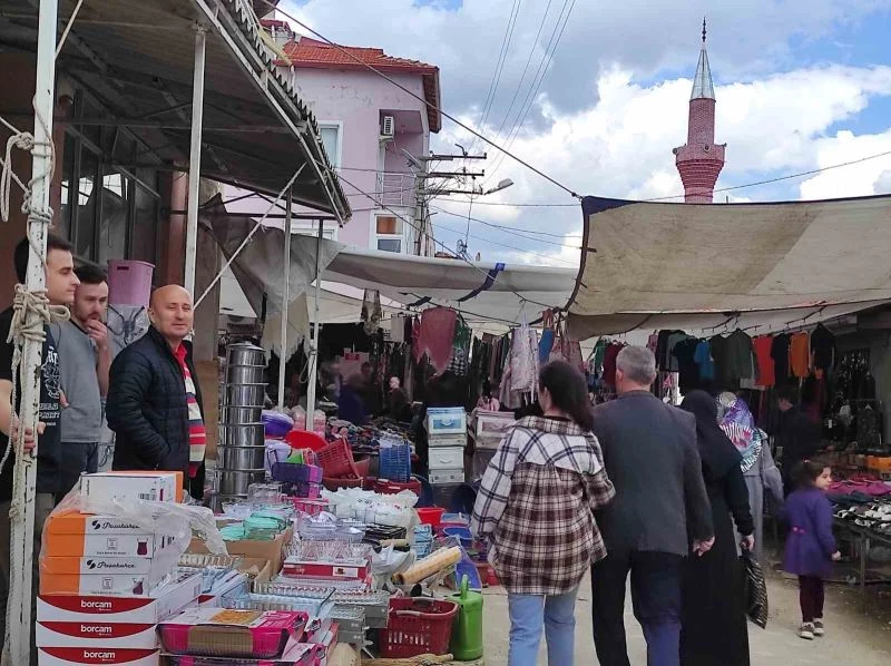 Selendi’de bayram hareketliliği
