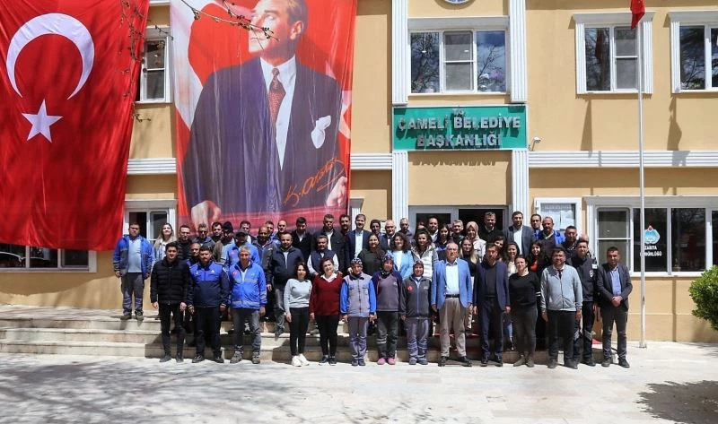 Başkan Arslan, Çameli Belediyesi personeliyle bayramlaştı
