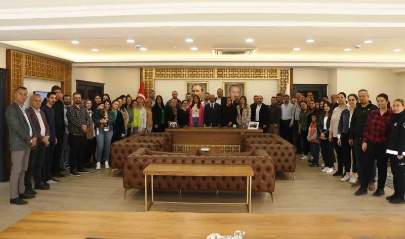 Başkan Kaplan, belediye personeli ile bayramlaştı
