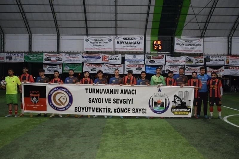 Kozluk geleneksel oruç ligi futbol turnuvanda kazanan ’Dostluk’ oldu
